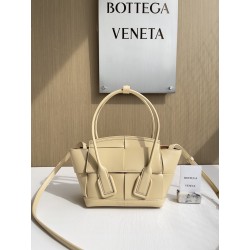 보테가베네타 Bottega Veneta 575943 Arco 20cm