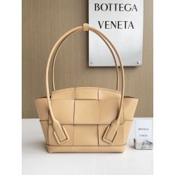 보테가베네타 Bottega Veneta 575943 Arco 33cm