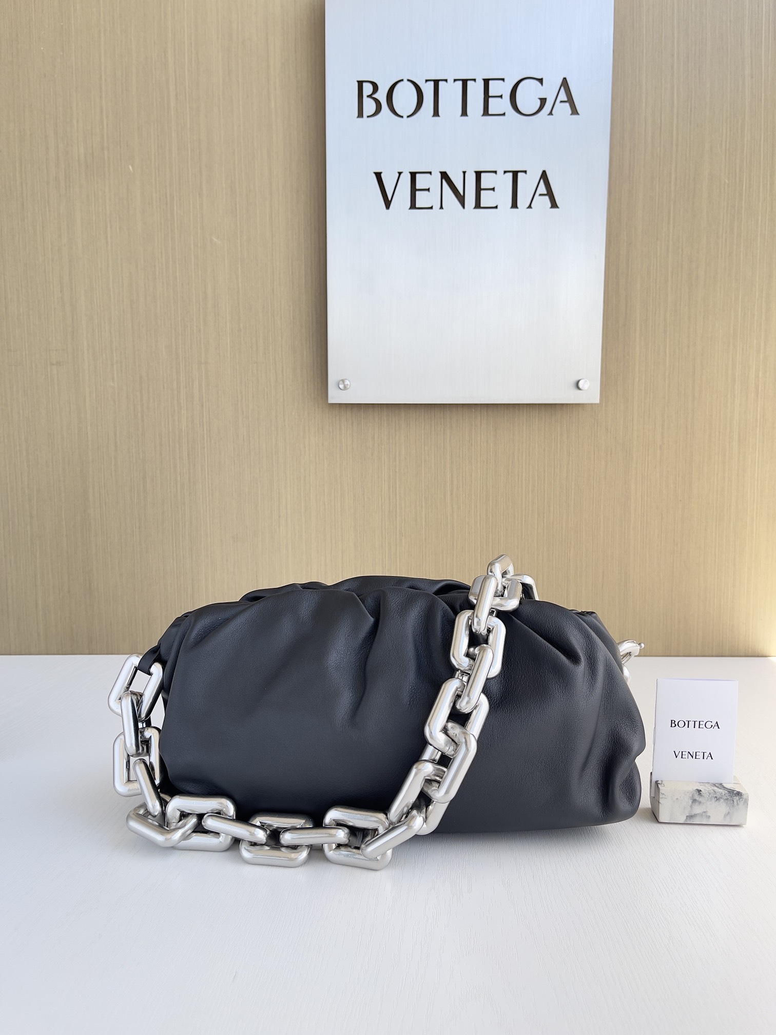 보테가베네타 Bottega Veneta 620230 Chain Pouch 31cm