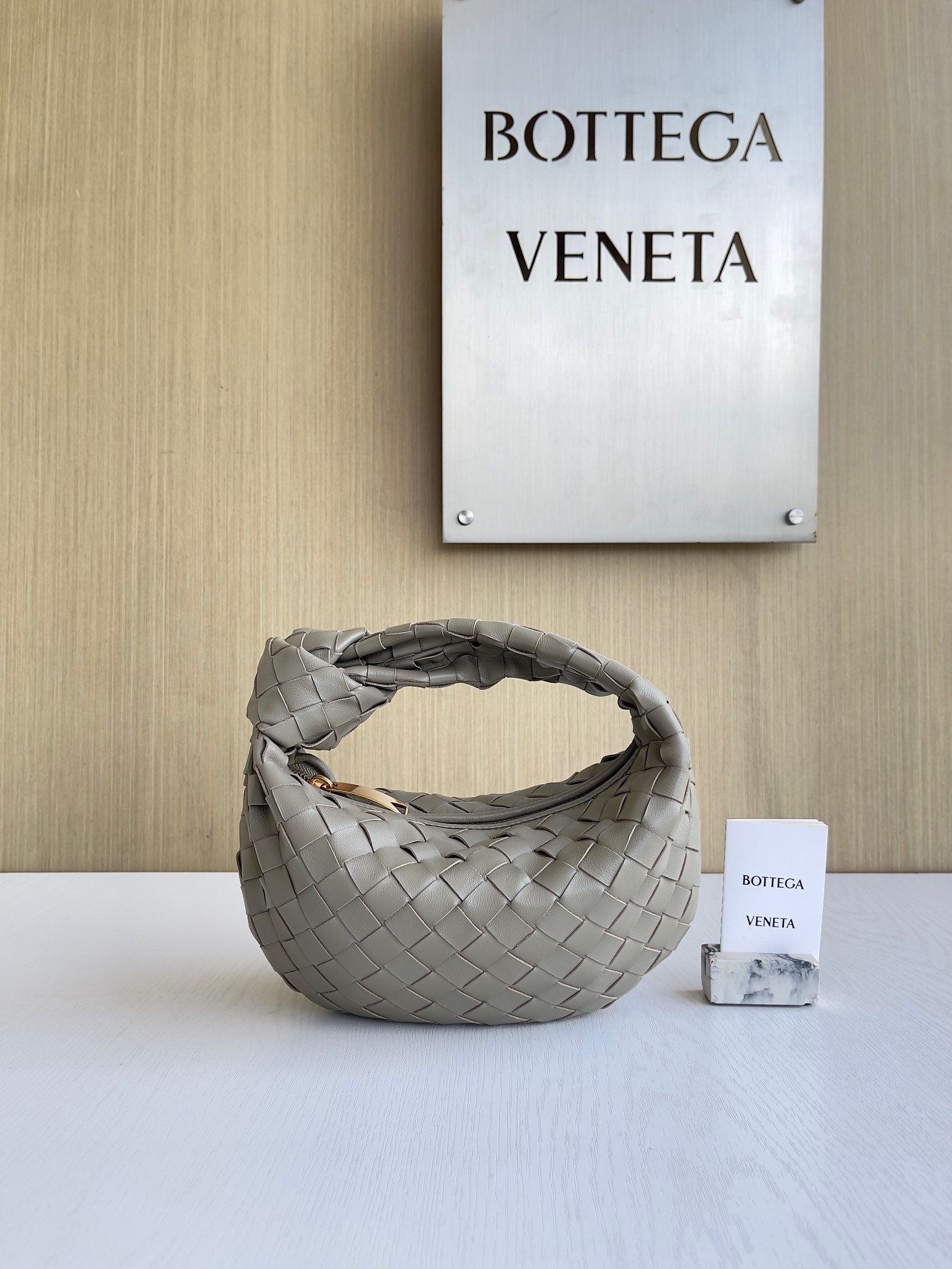 보테가베네타 Bottega Veneta 651876 Jodie 23cm