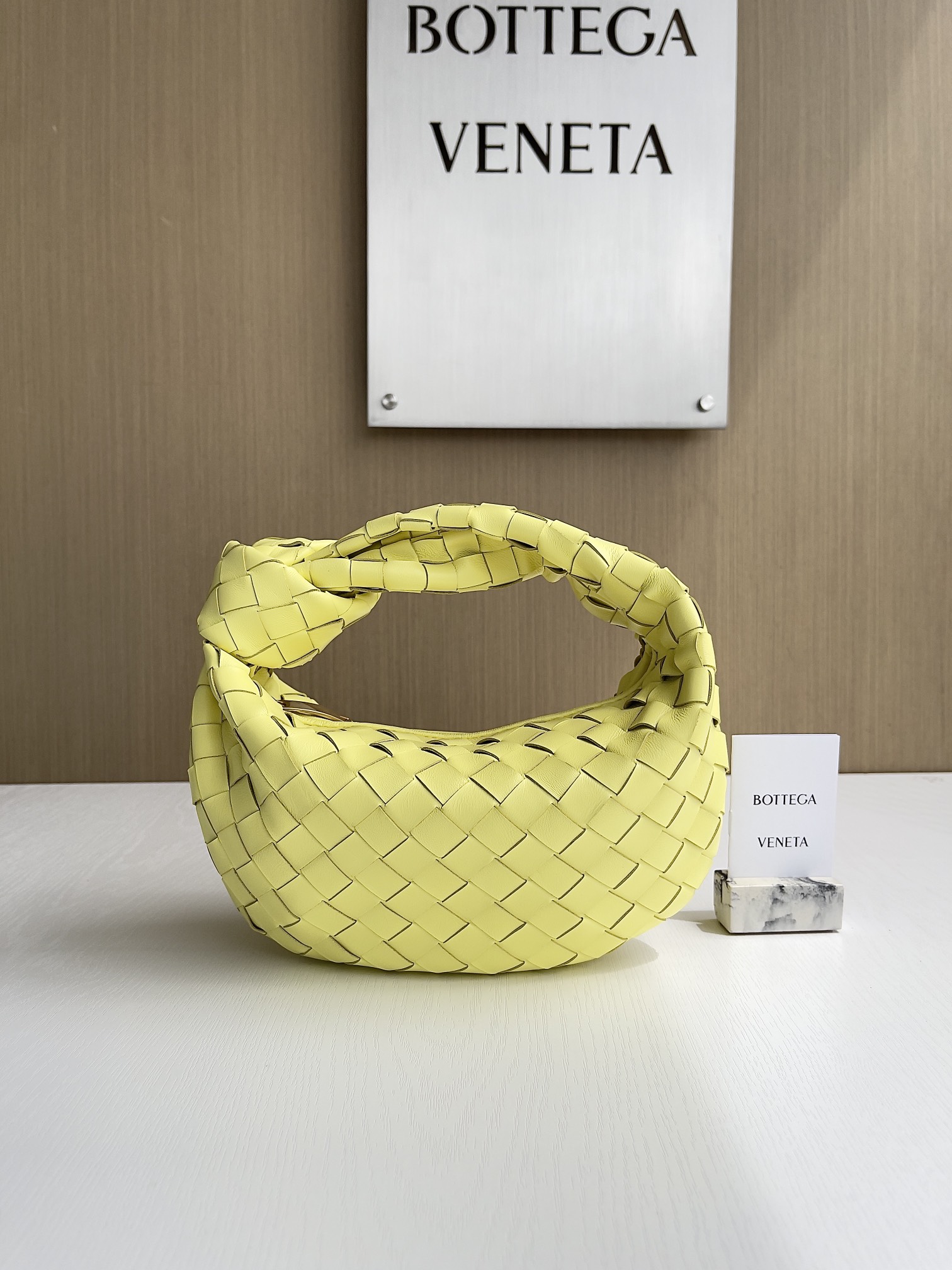 보테가베네타 Bottega Veneta 651876 Jodie 23cm