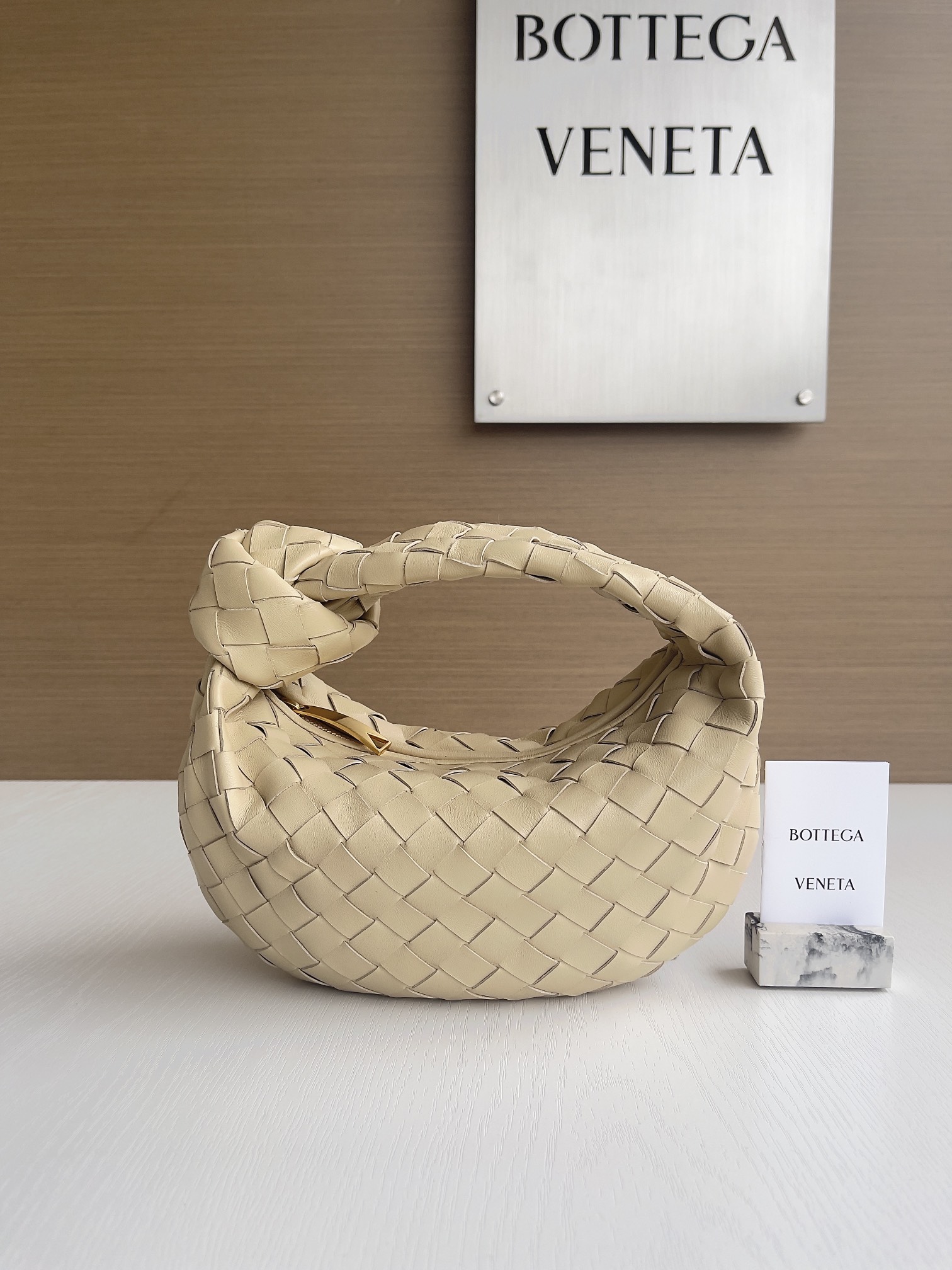 보테가베네타 Bottega Veneta 651876 Jodie 23cm