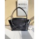 보테가베네타 Bottega Veneta 666874 Arco 23cm