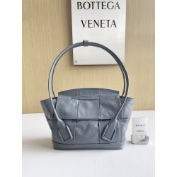 보테가베네타 Bottega Veneta 666874 Arco 23cm