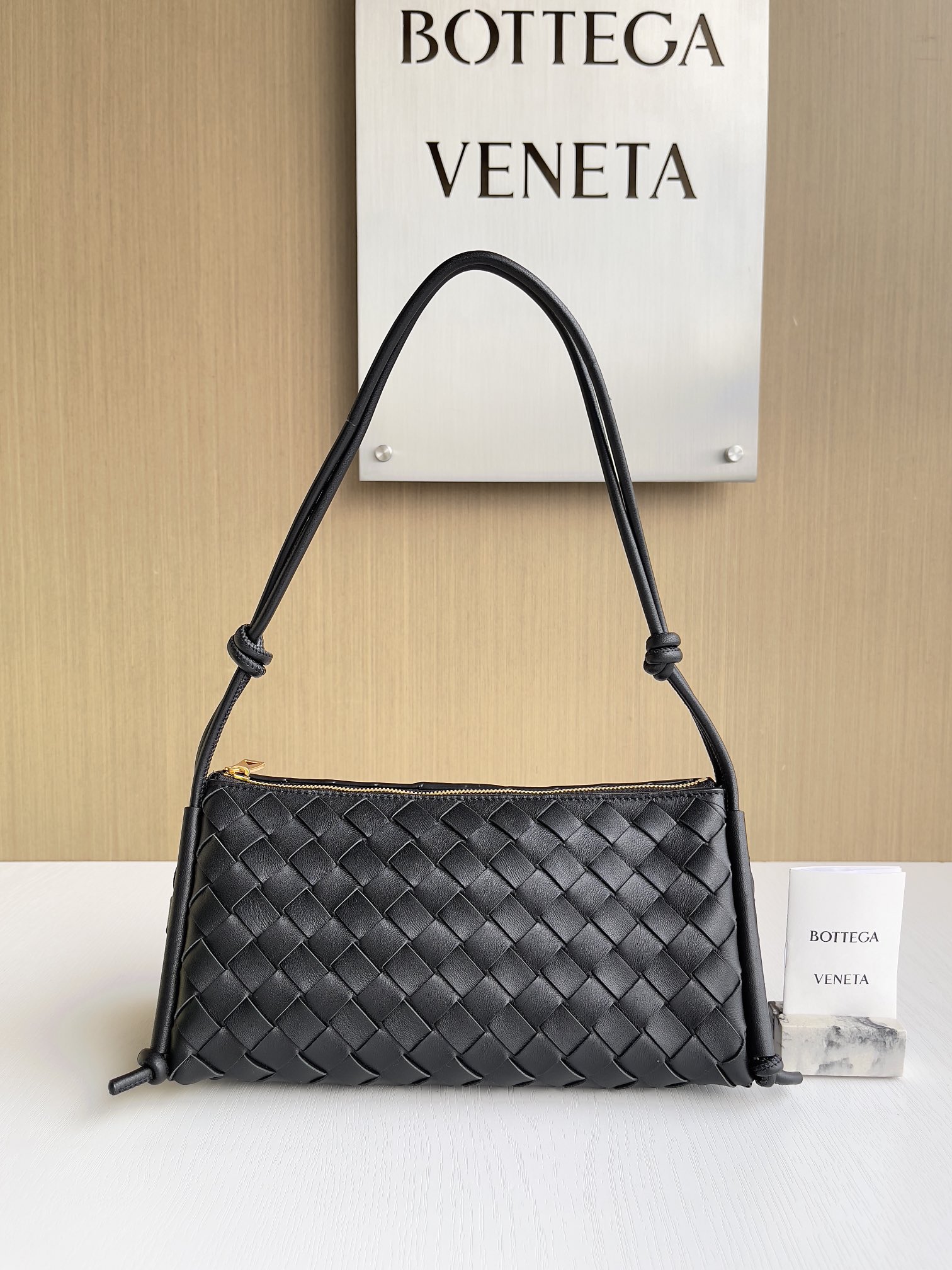 보테가베네타 Bottega Veneta 701025 숄더백 28cm