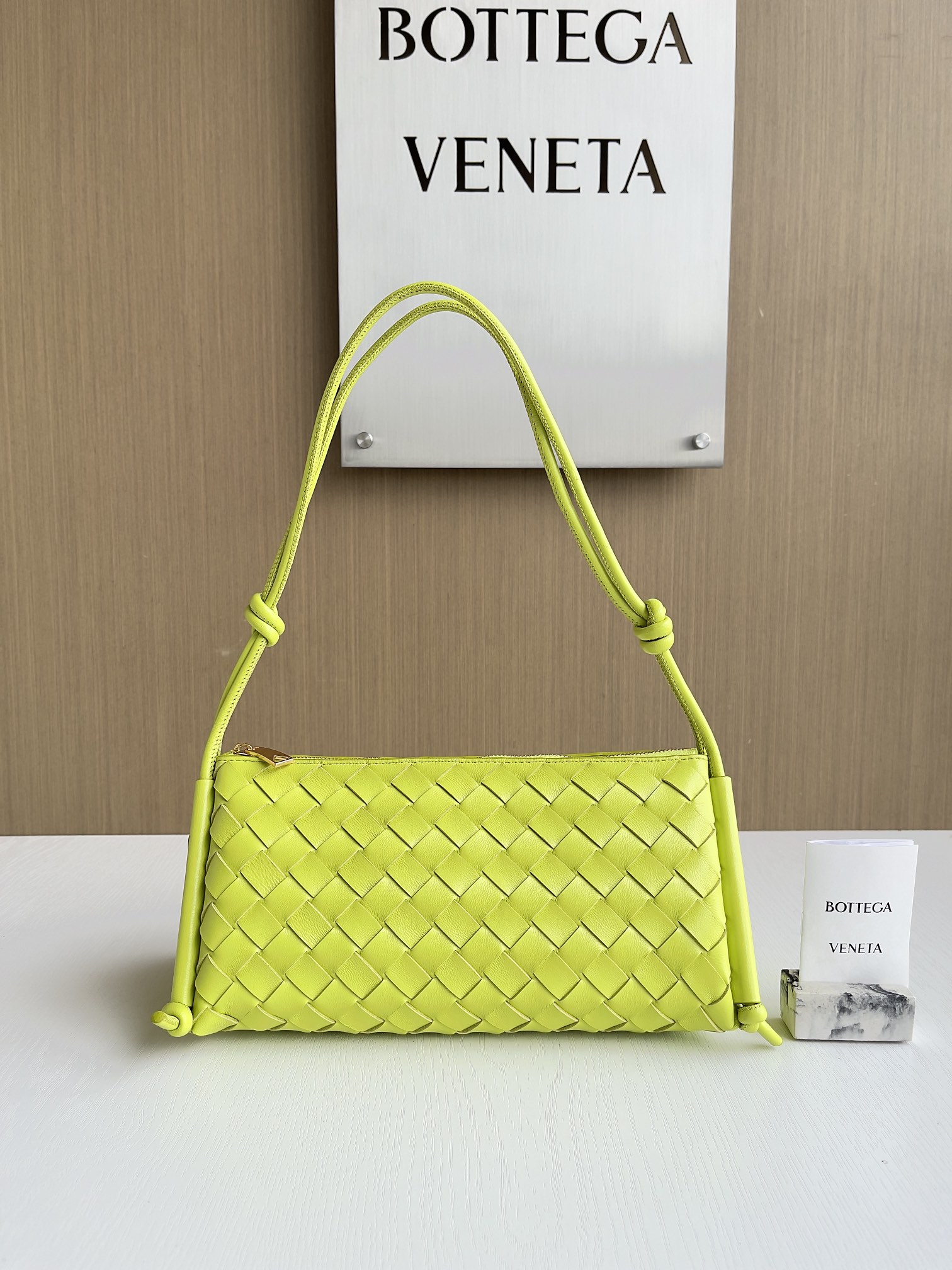 보테가베네타 Bottega Veneta 701025 숄더백 28cm
