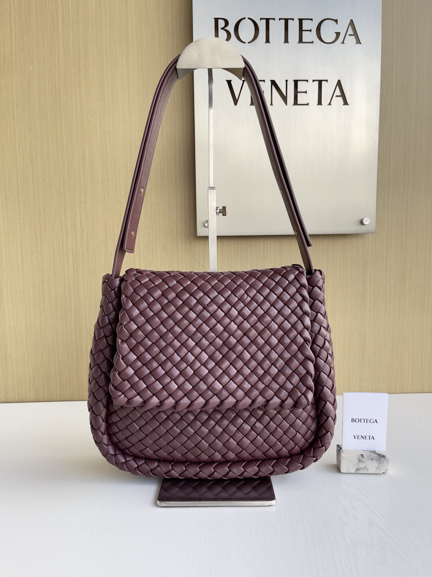 보테가베네타 Bottega Veneta 709418 Cobble 26cm