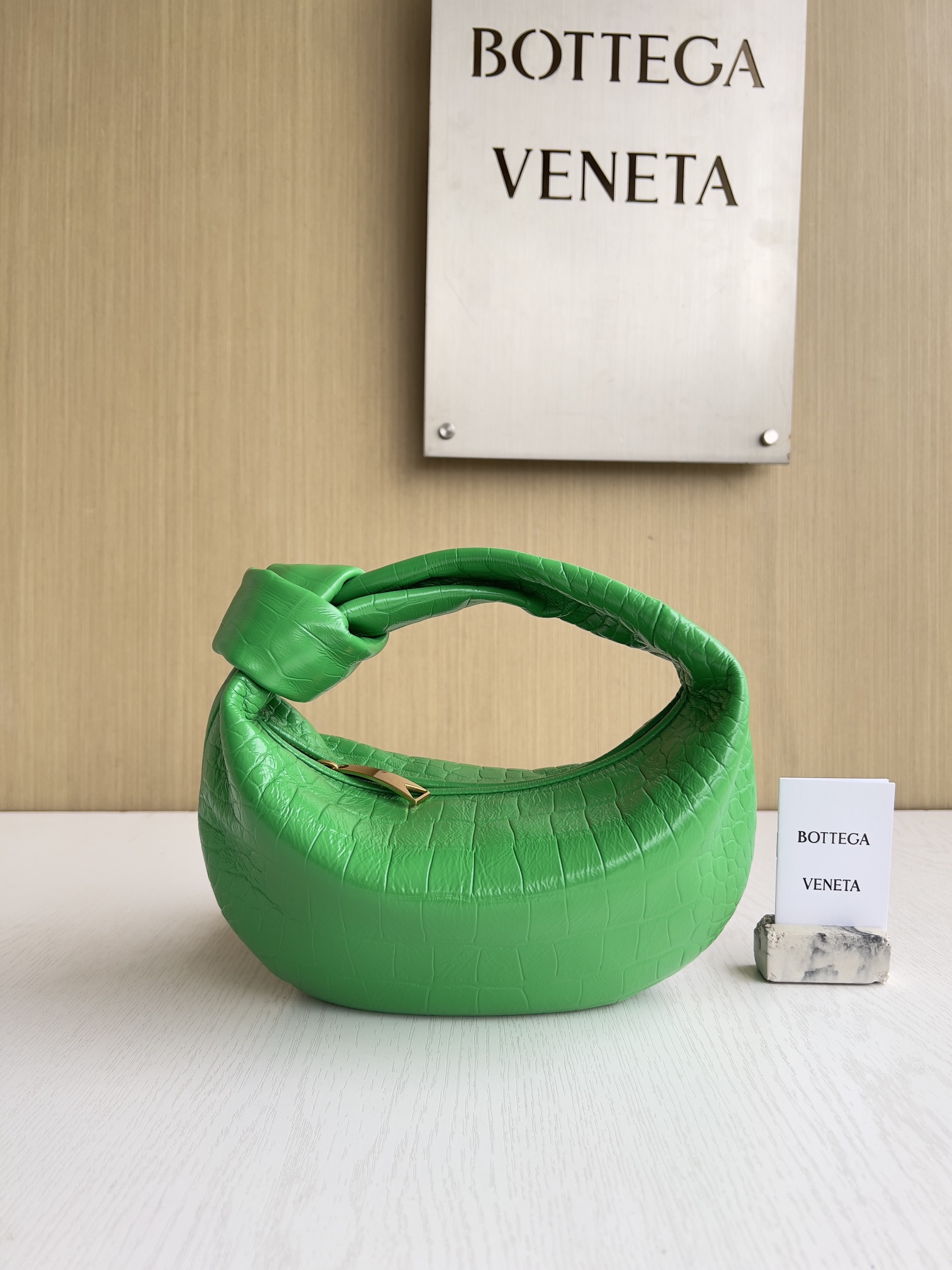 보테가베네타 Bottega Veneta 717709 Jodie 23cm