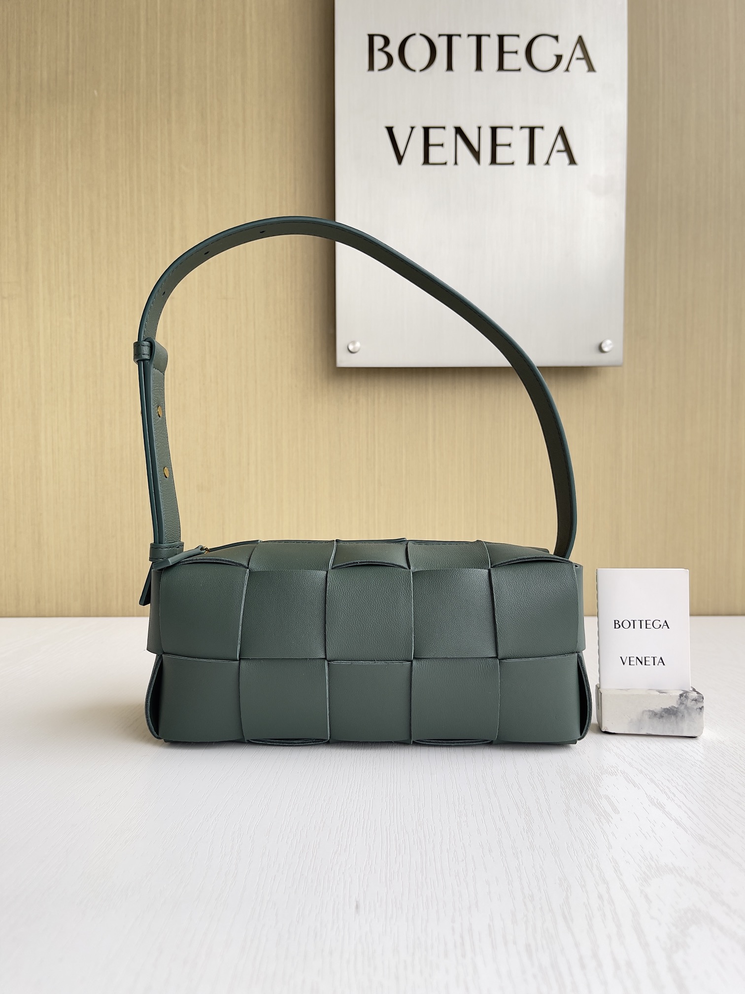 보테가베네타 Bottega Veneta 729166 Cassette 24cm