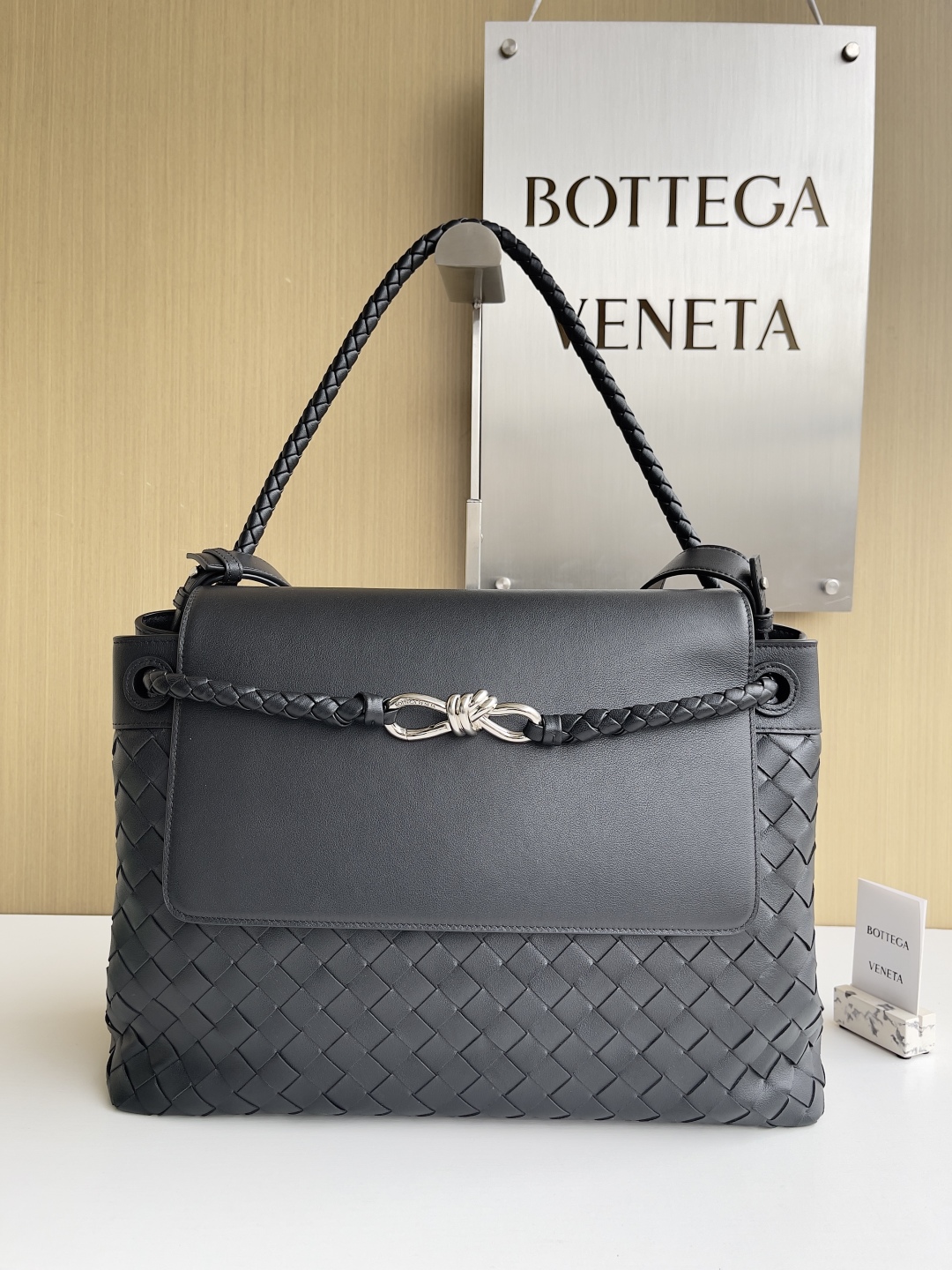 보테가베네타 Bottega Veneta 807715 Andiamo 37cm
