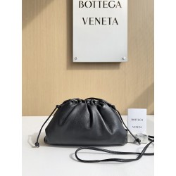 보테가베네타 Bottega Veneta 7003 Pouch 22CM