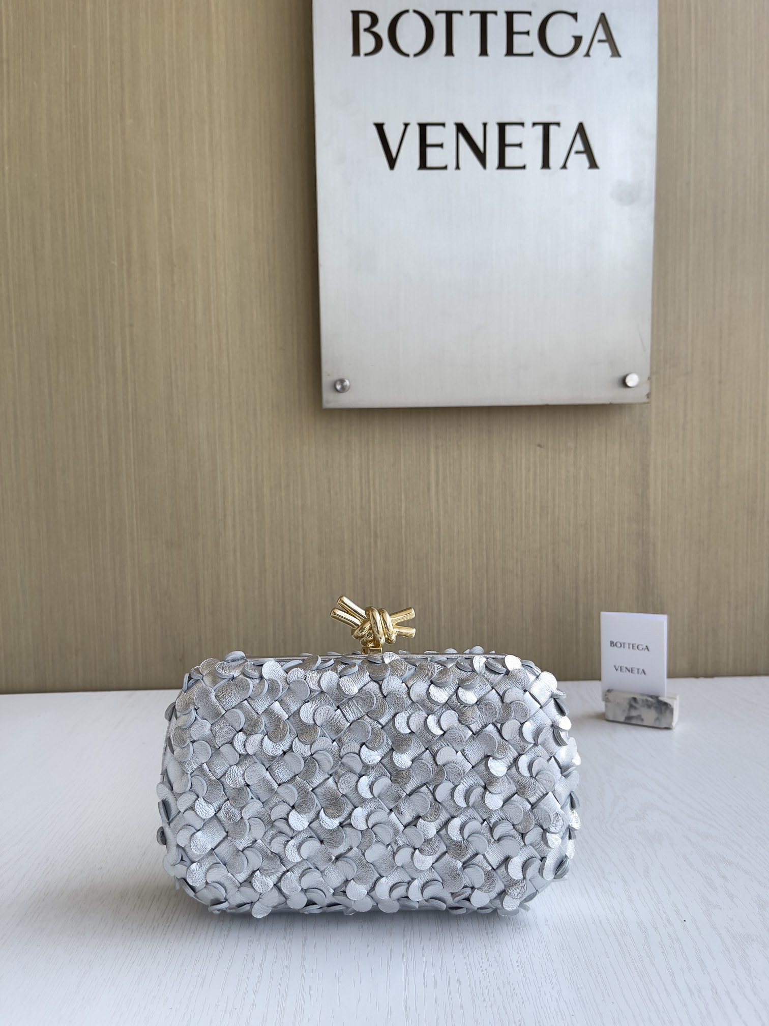 보테가베네타 Bottega Veneta 717622 The Knot 20.5CM