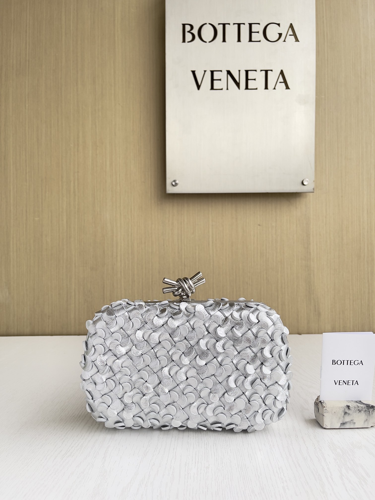 보테가베네타 Bottega Veneta 717622 The Knot 20.5CM
