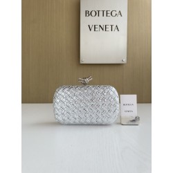 보테가베네타 Bottega Veneta 717622 The Knot 20.5CM