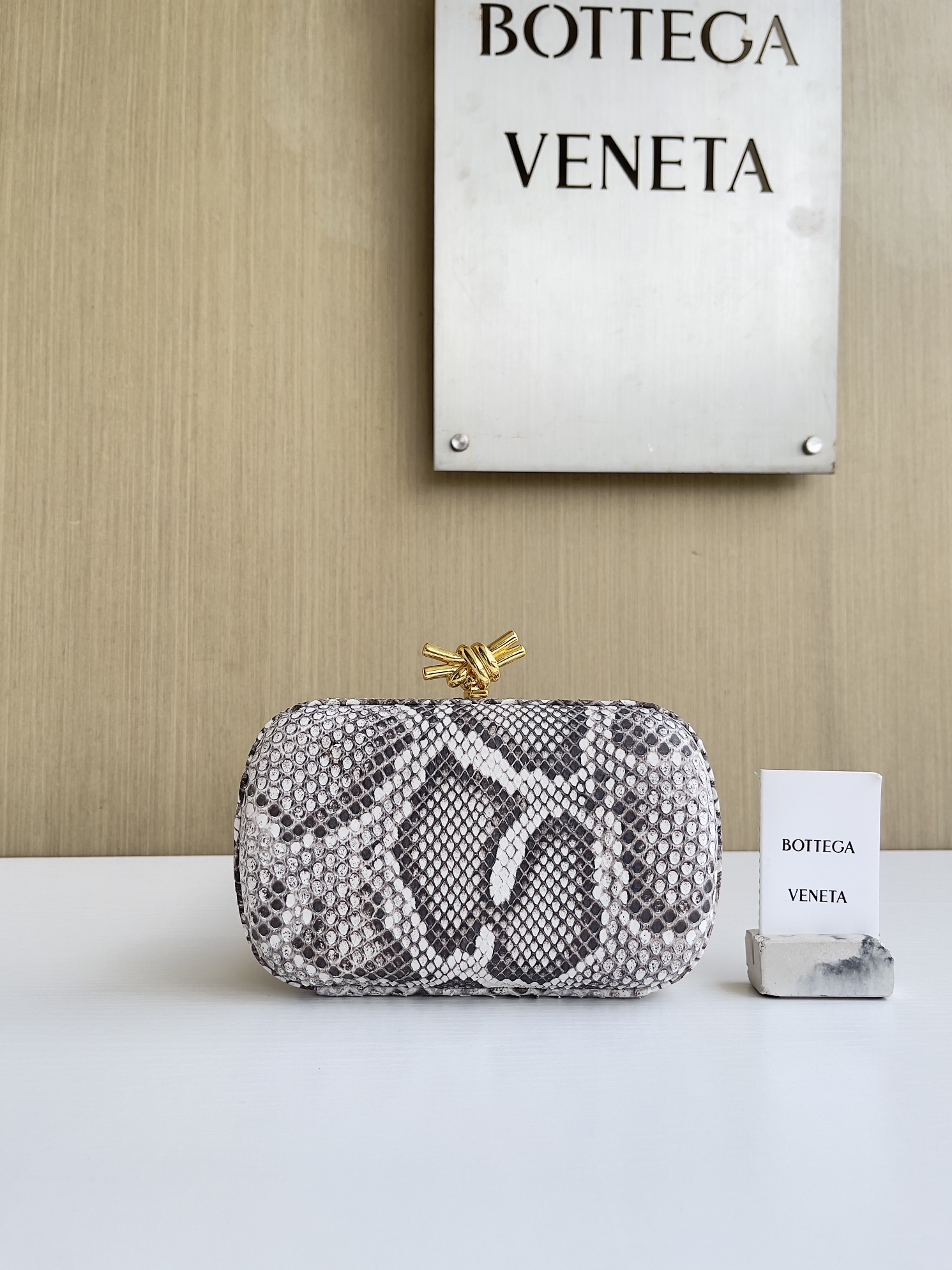 보테가베네타 Bottega Veneta 754614 The Knot 20.5CM
