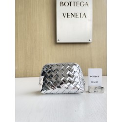 보테가베네타 Bottega Veneta 764044 클러치 16.5CM