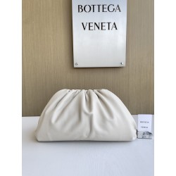 보테가베네타 Bottega Veneta Pouch 클러치 38CM
