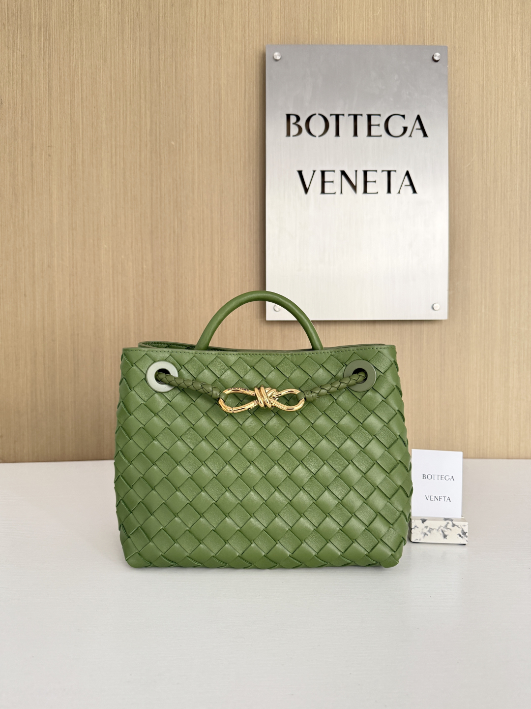 보테가 베네타 Bottega Veneta 743568 Andiamo 25cm