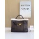 보테가 베네타 Bottega Veneta 743568 Andiamo 28cm