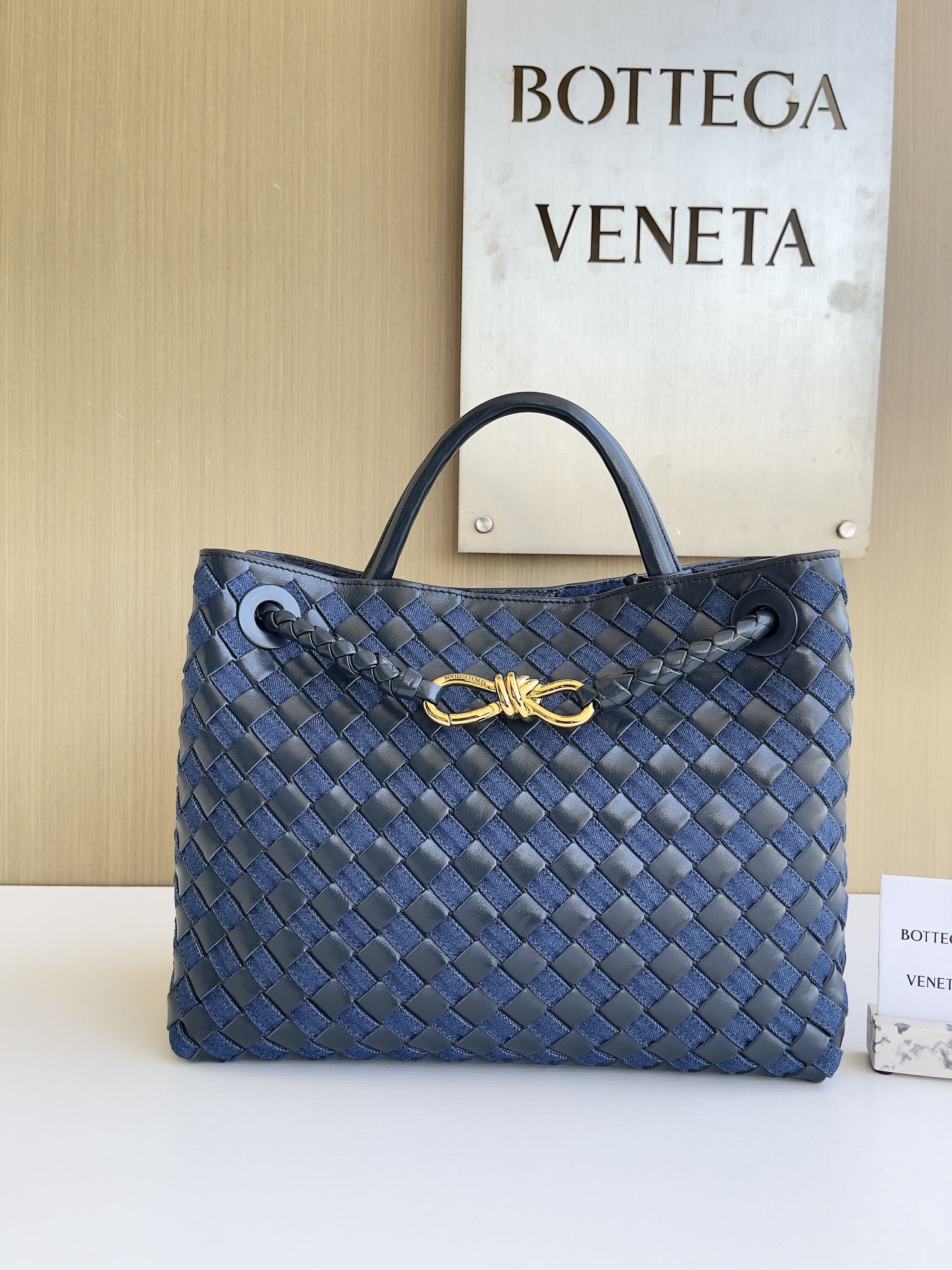 보테가 베네타 Bottega Veneta 743572 Andiamo 34cm