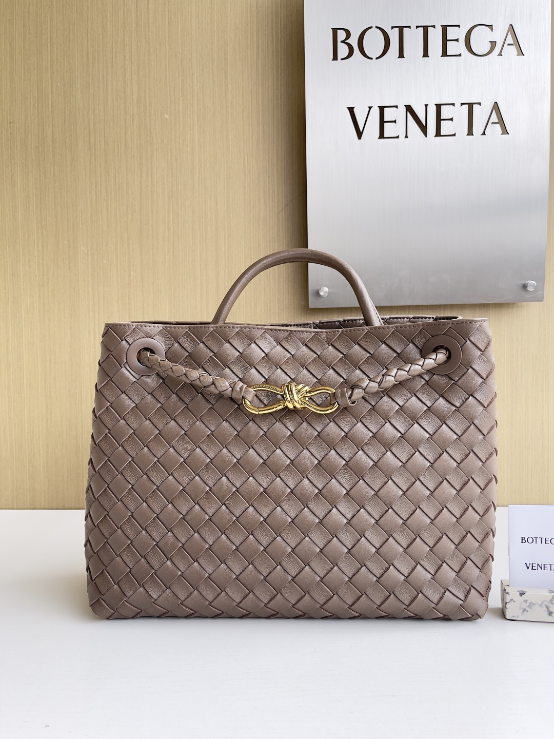 보테가 베네타 Bottega Veneta 743572 Andiamo 34cm