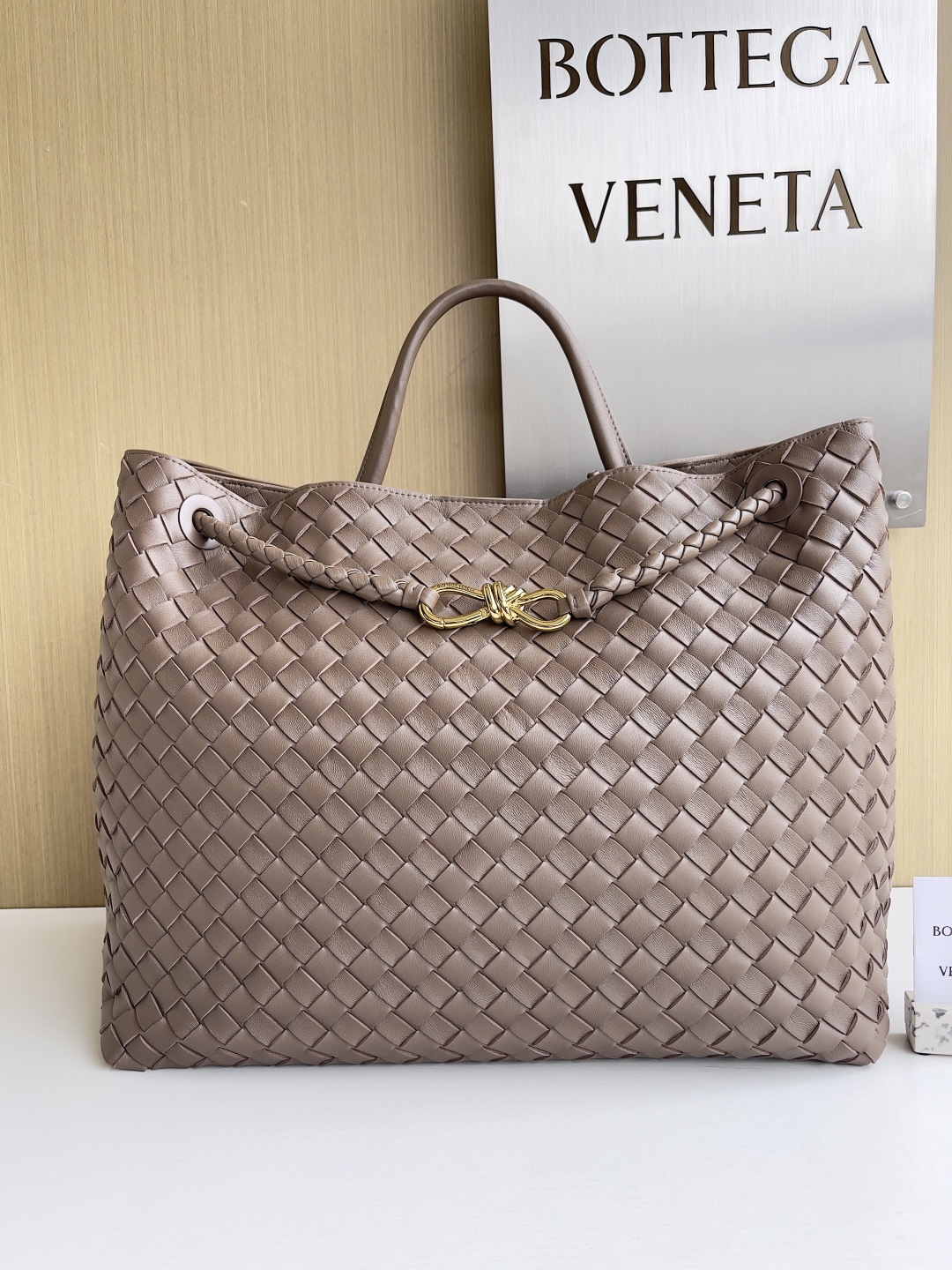 보테가 베네타 Bottega Veneta 743575 Andiamo 45cm
