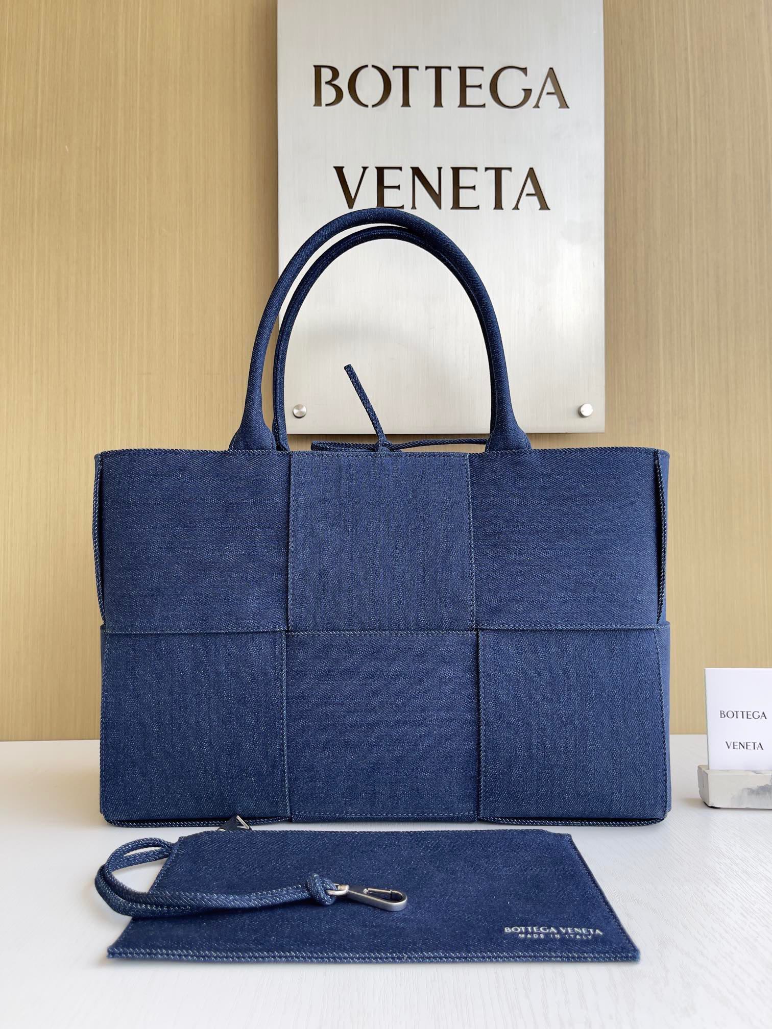 보테가 베네타 Bottega Veneta 70721 Arco Tote 28cm