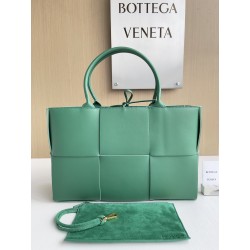 보테가 베네타 Bottega Veneta 609175 Arco Tote 41cm