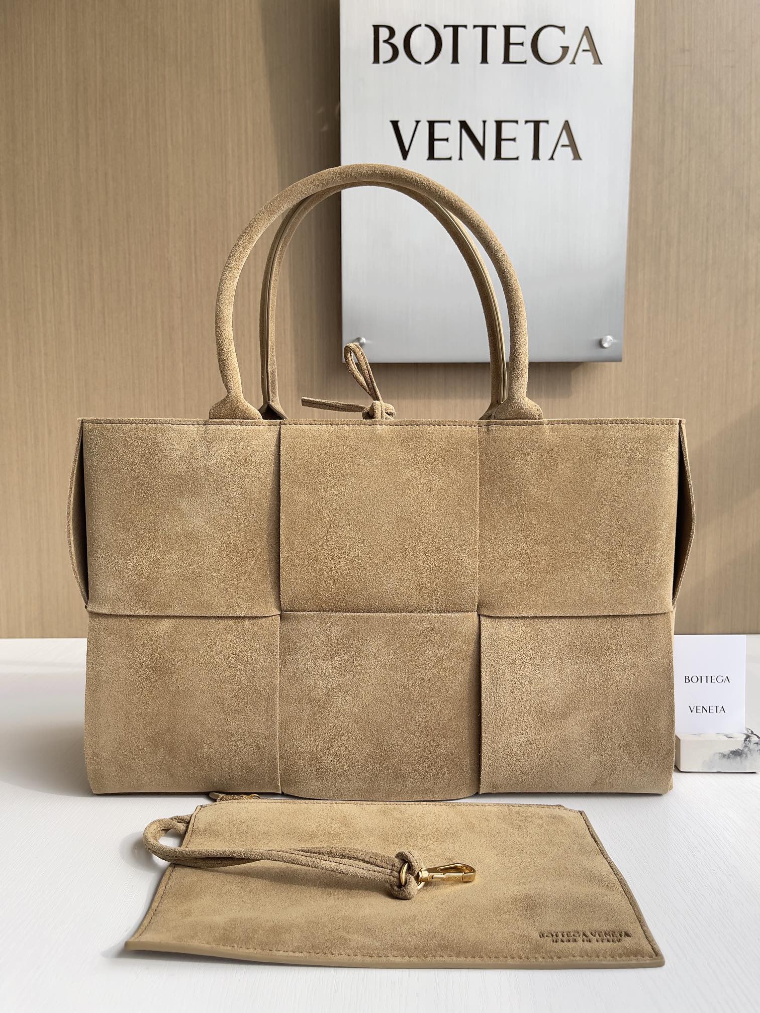 보테가 베네타 Bottega Veneta 609175 Arco Tote 41cm