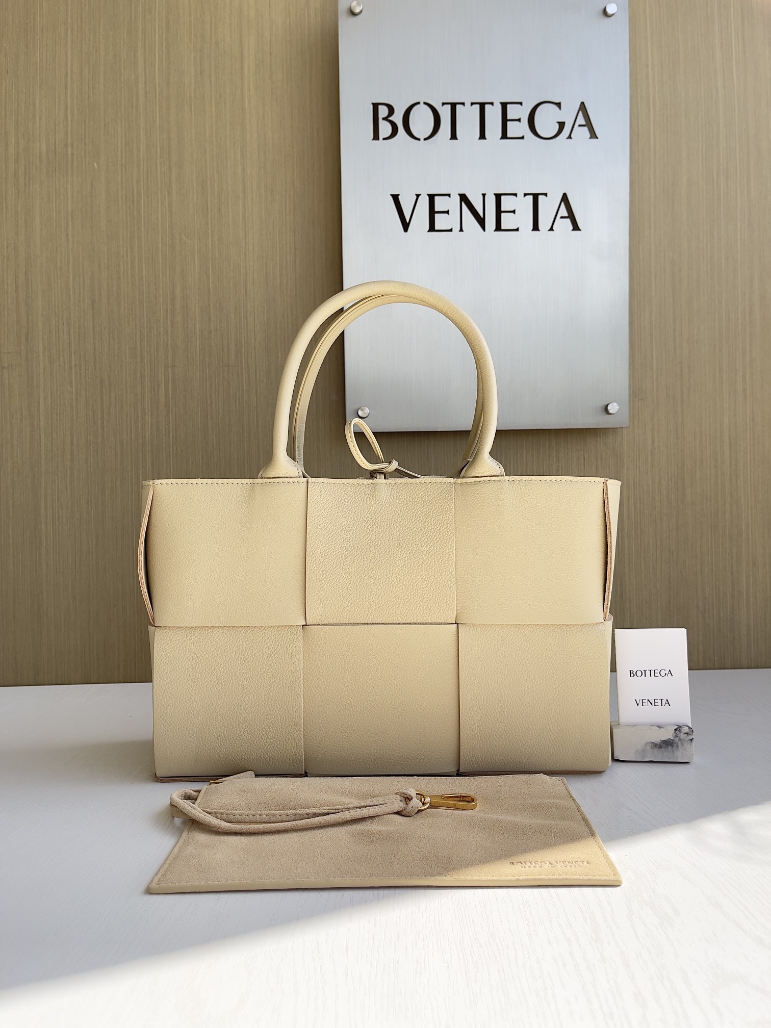 보테가 베네타 Bottega Veneta 652867 Mini Arco Tote 30cm