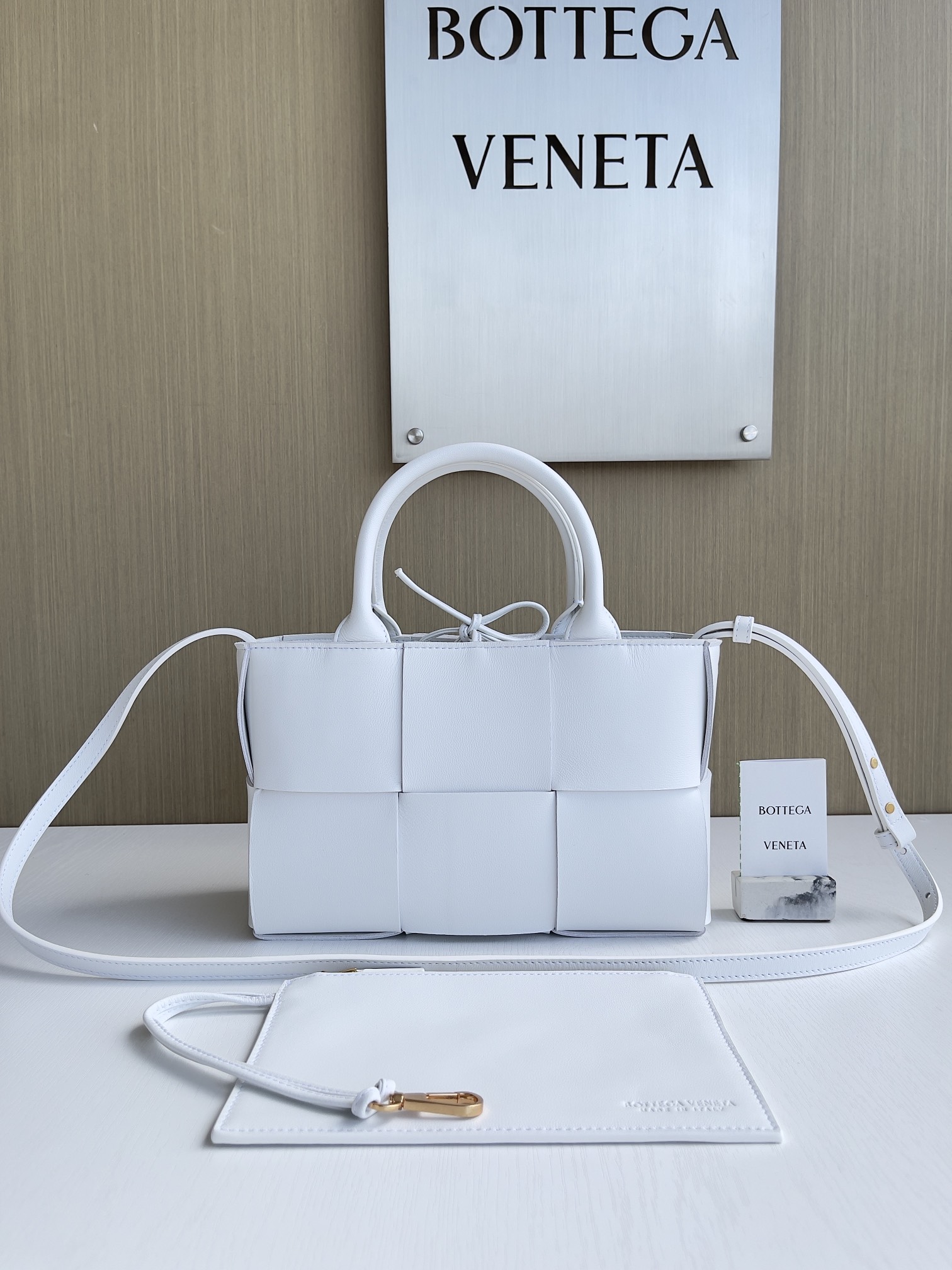 보테가 베네타 Bottega Veneta 709337 Arco Tote 25cm