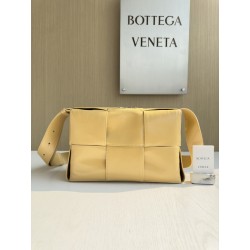 보테가 베네타 Bottega Veneta 731165 Arco Camera Bag 28cm