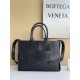 보테가 베네타 Bottega Veneta 766954 Small East-West Arco Tote 32cm