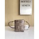 보테가베네타 Bottega Veneta 680218 Leather Cassette Bucket Bag 18cm