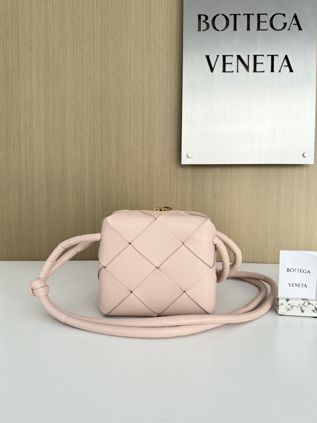 보테가베네타 Bottega Veneta 701915 Cassette 14CM