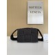 보테가베네타 Bottega Veneta 795675 Padded Tech Cassette 23CM