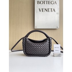 보테가베네타 Bottega Veneta 805739 Cobble 23CM
