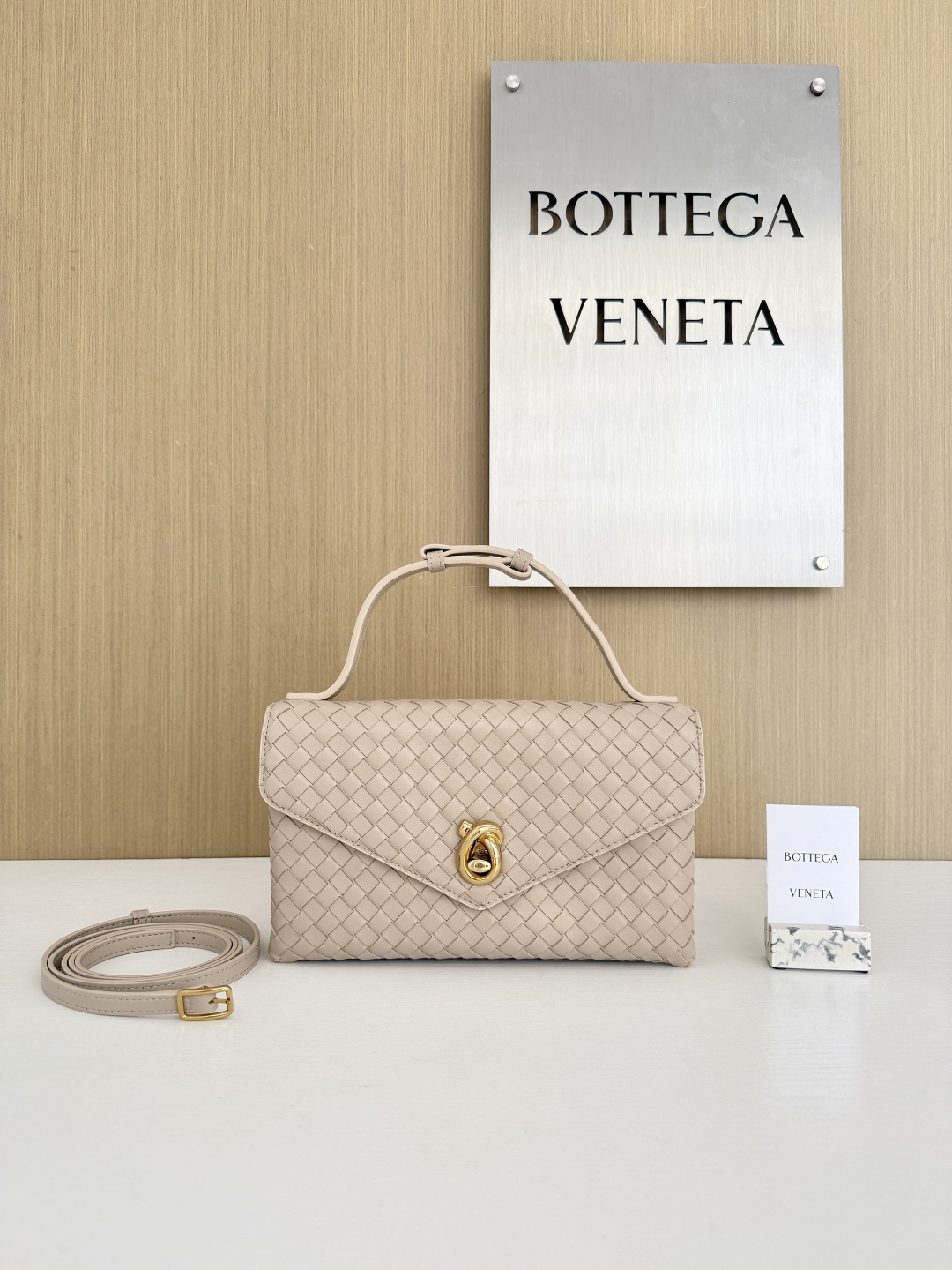 보테가 베네타 Bottega Veneta 817191 Knot Lock 16CM