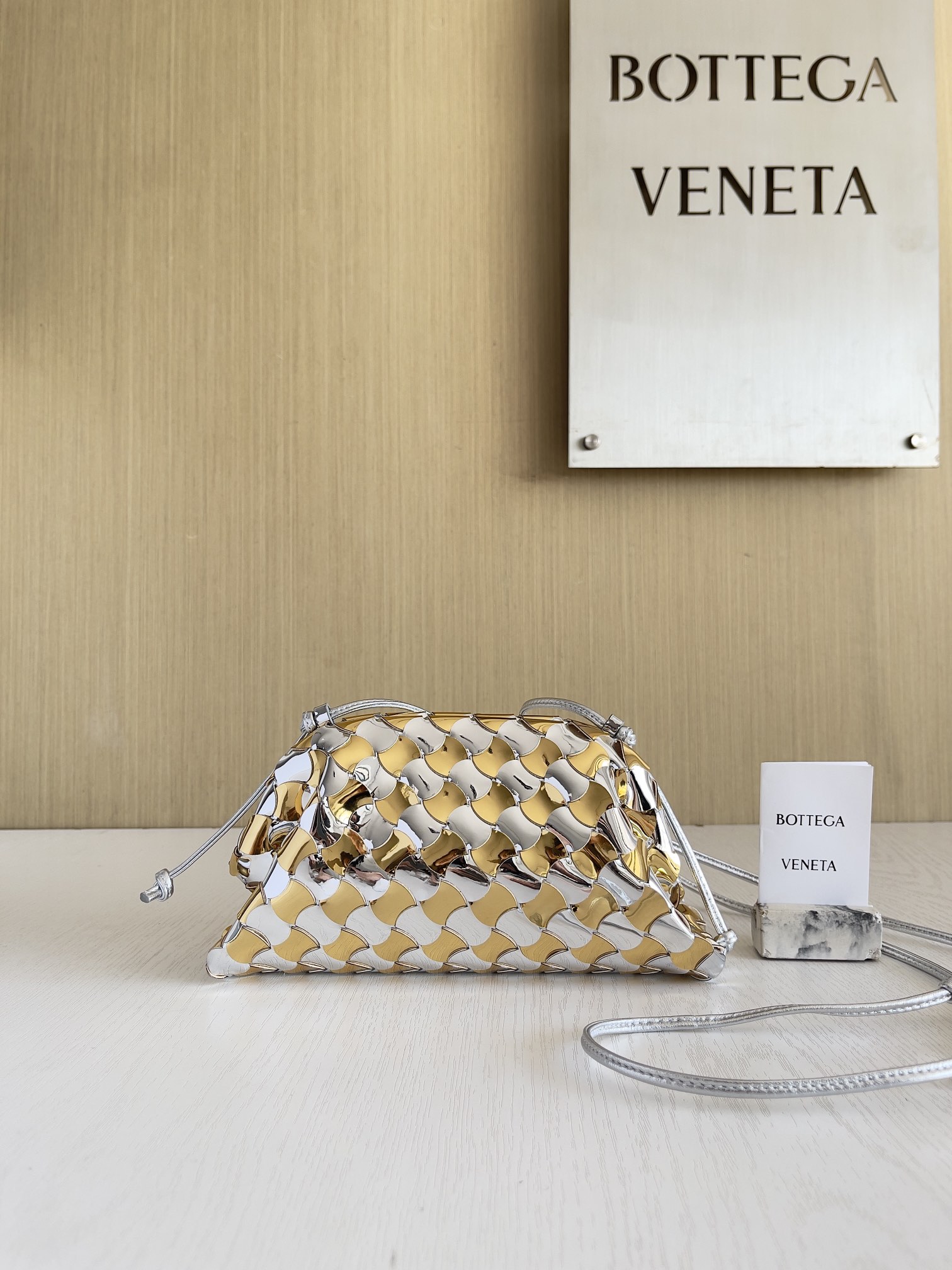 보테가베네타 Bottega Veneta 778504 Pouch 22CM