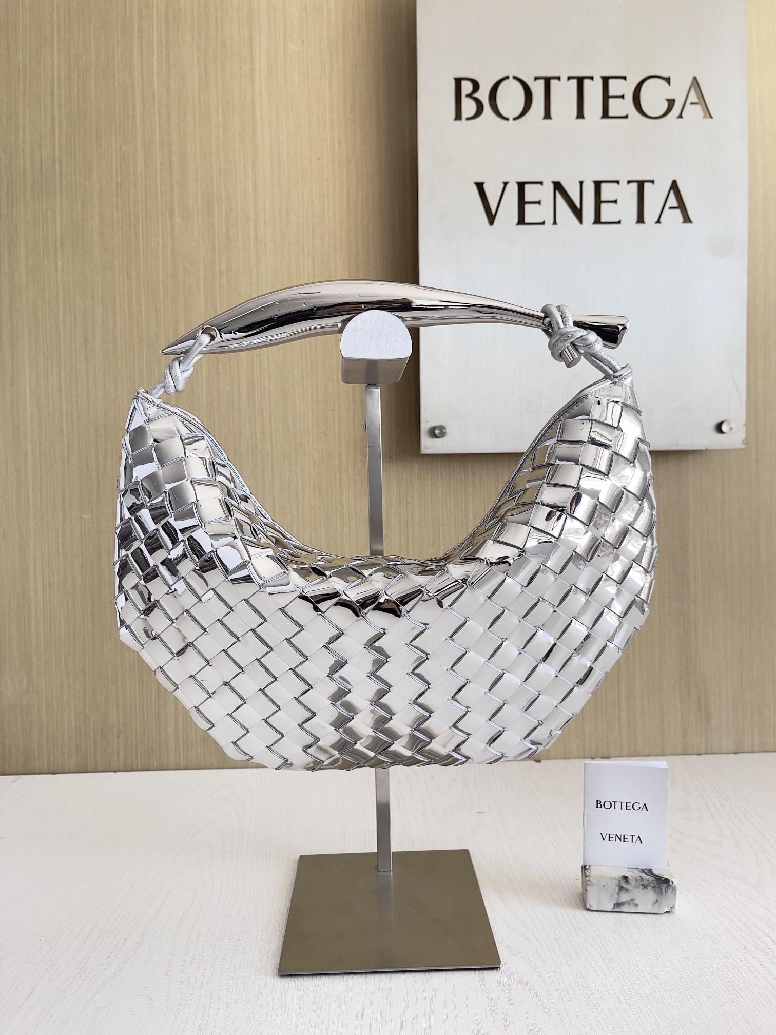 보테가베네타 Bottega Veneta 716082 Sardine 36CM
