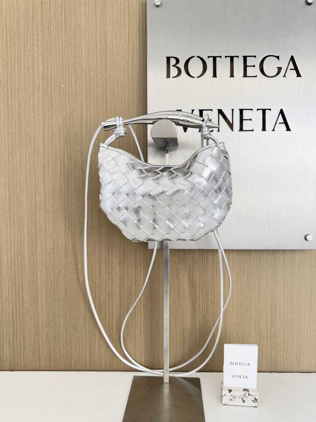 보테가베네타 Bottega Veneta 744267 Mini Sardine 20CM