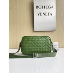 보테가 베네타 Bottega Veneta 710048 Intrecciato Camera Bag 25CM