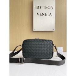 보테가 베네타 Bottega Veneta 710048 Intrecciato Camera Bag 25CM