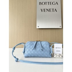 보테가 베네타 Bottega Veneta 794258 Intrecciato Concert Pouch 18.5CM
