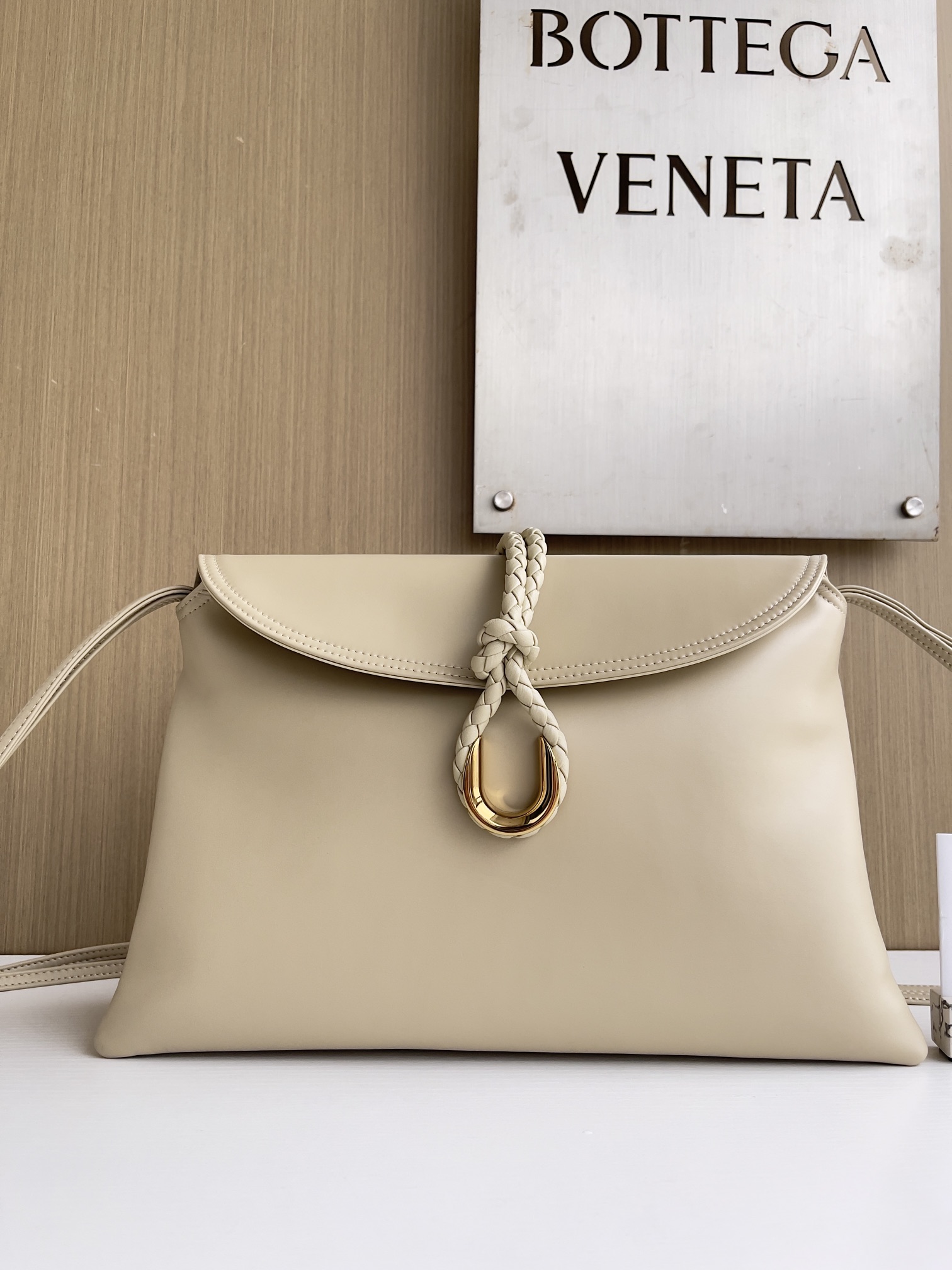 보테가 베네타 Bottega Veneta 806034 Winter Liberta 30CM