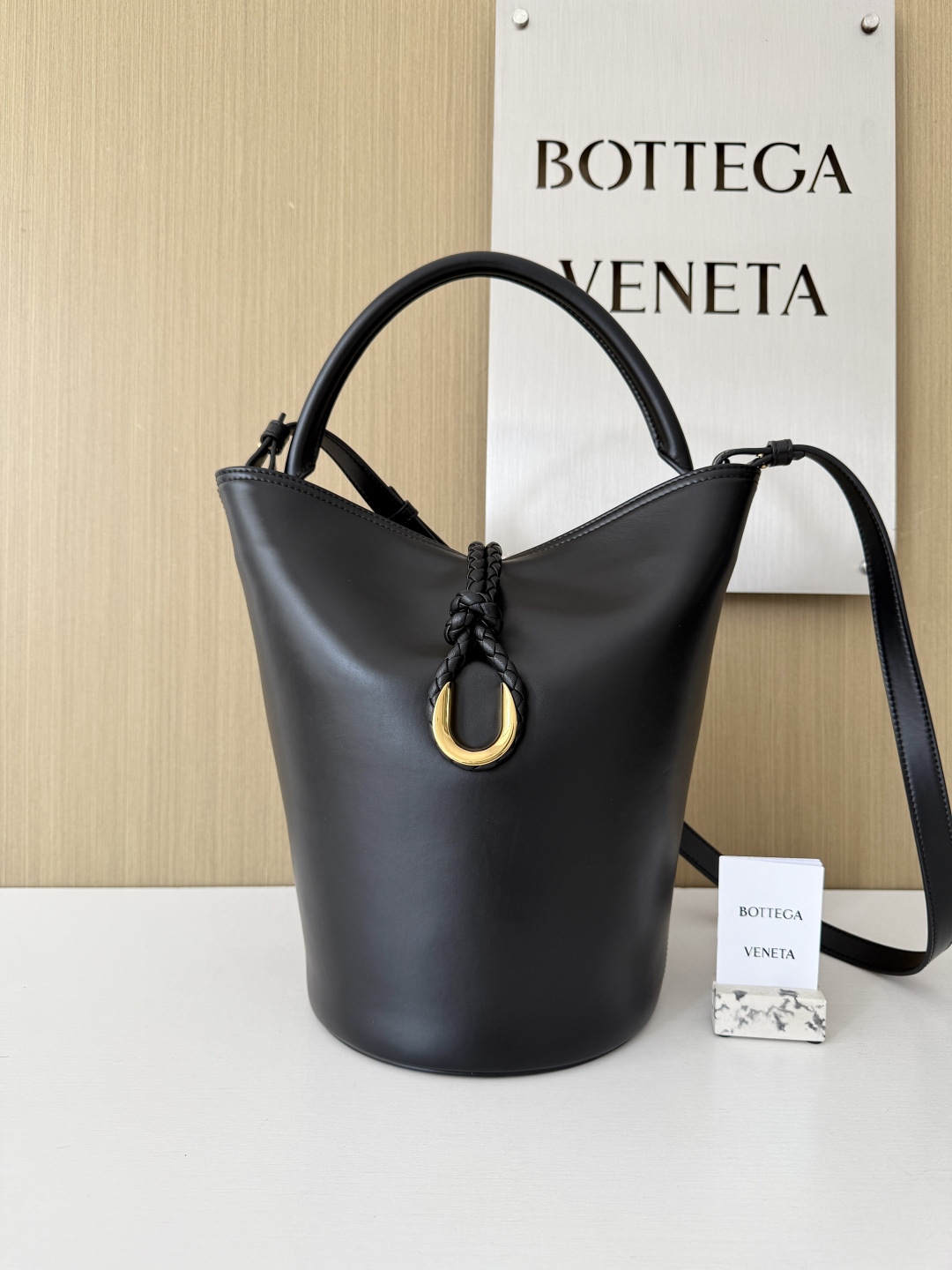 보테가 베네타 Bottega Veneta 806038 Liberta Bucket 30CM