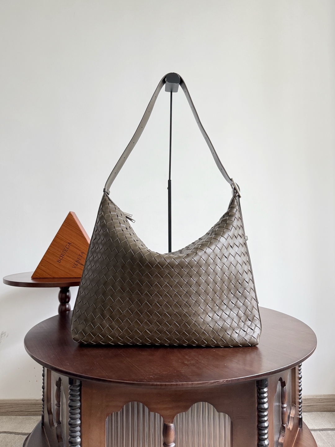 보테가 베네타 Bottega Veneta 806974 Traveler 44CM
