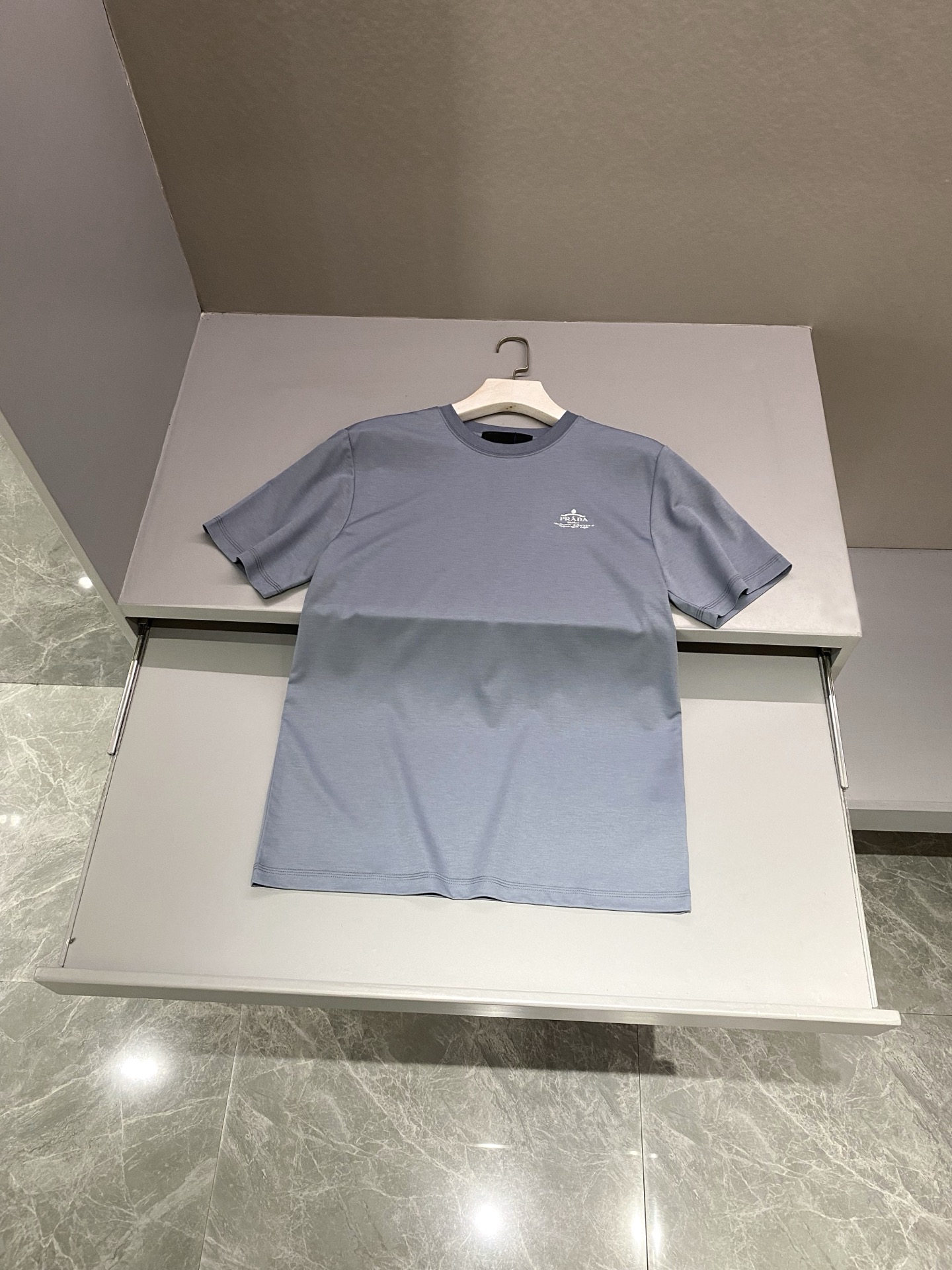 프라다 Prada 반팔 티셔츠