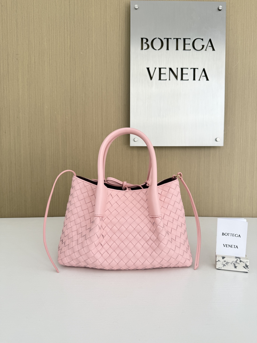 보테가 베네타 Bottega Veneta 819004 Small Pinacoteca 24CM