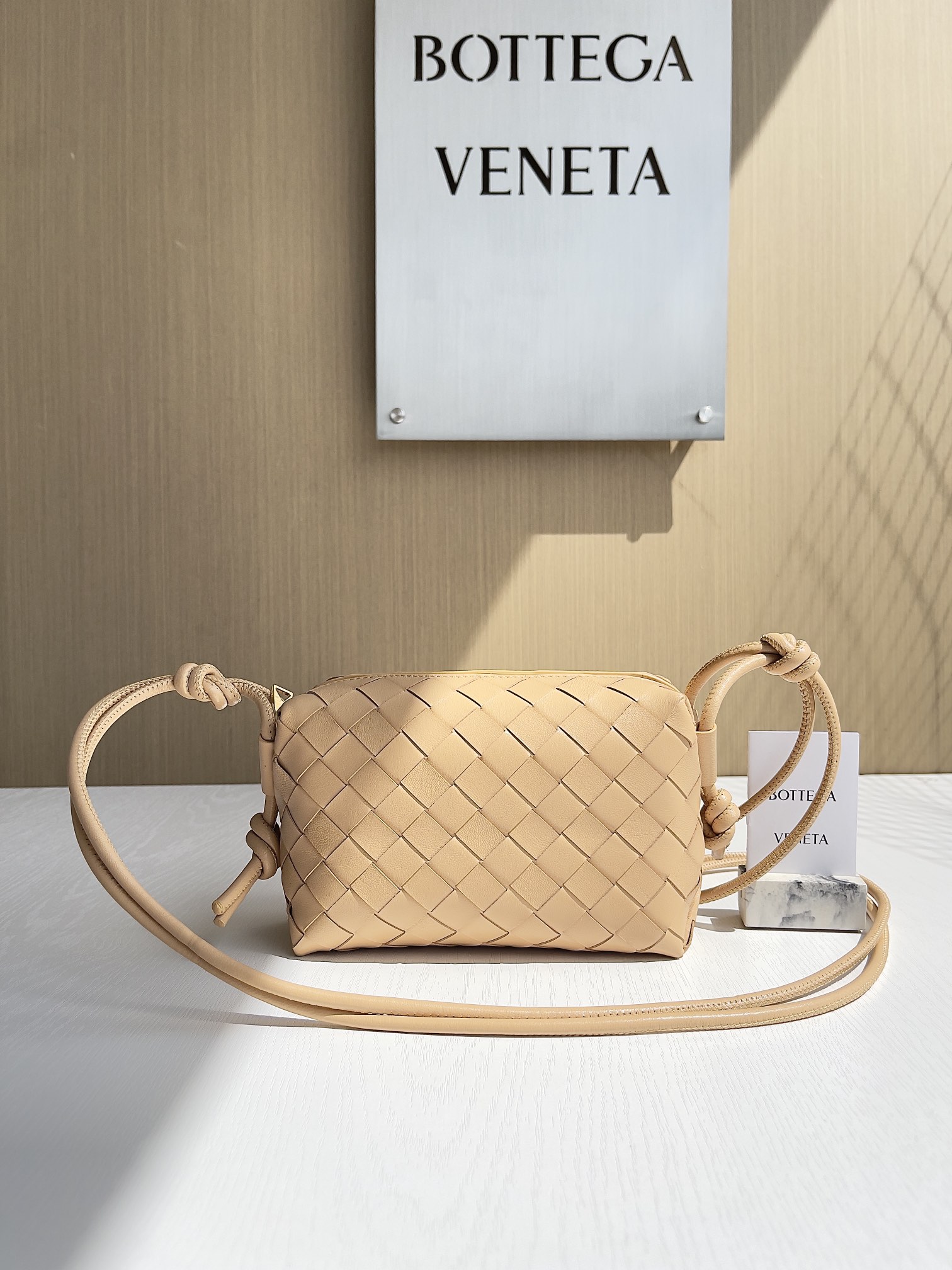 보테가 베네타 Bottega Veneta 666683 Loop 17CM